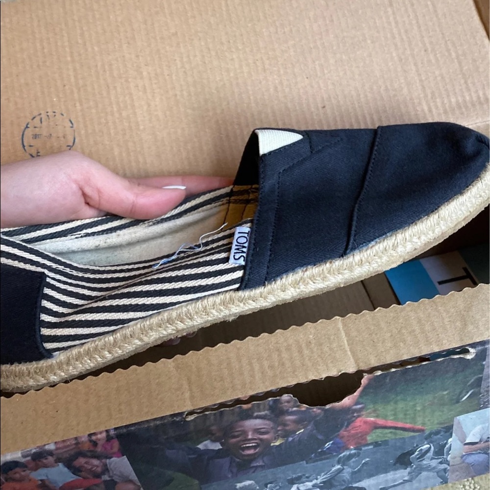 Striped Toms - Picture 2 of 4